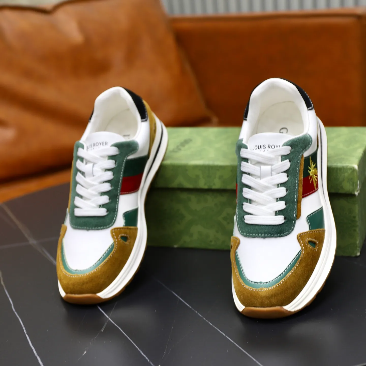 Ex-factory price: 400💰🙅‍♂️🙅‍♂️🙅‍♂️ Brand: GUCCI Standard code: 38-44 (45 customized) Grade: Same as the official website Material: Original material splicing Comfortable and breathable sheepskin lining Lightweight and wear-resistant sports outsole Style category: Men's fashionable casual shoes Running sneakers Distinguished luxury brand elements Top luxury Color: actual picture color
